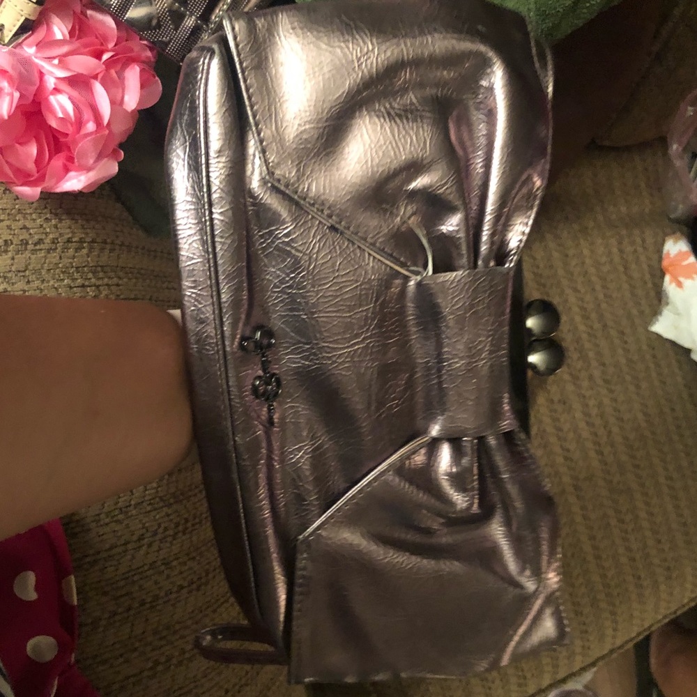 Jessica Simpson clutch